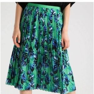 Banana Republic pleated midi skirt